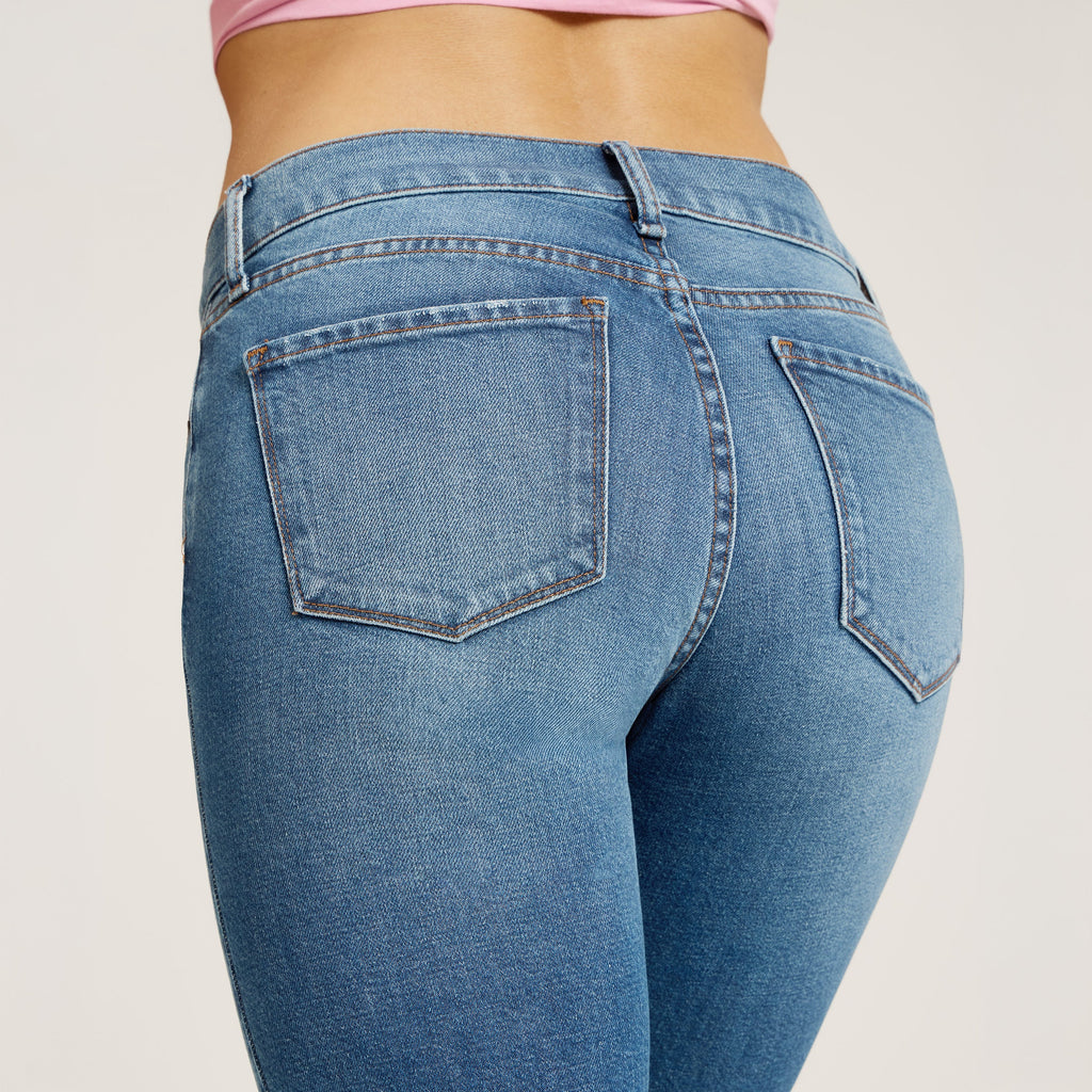 Mid Rise Slim Straight Ridge Jeans