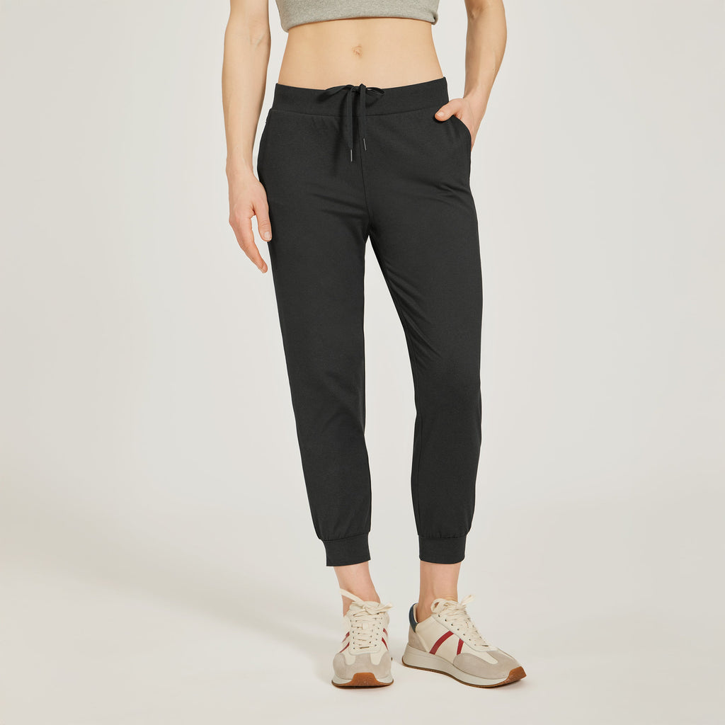 Cropped Performance Jogger