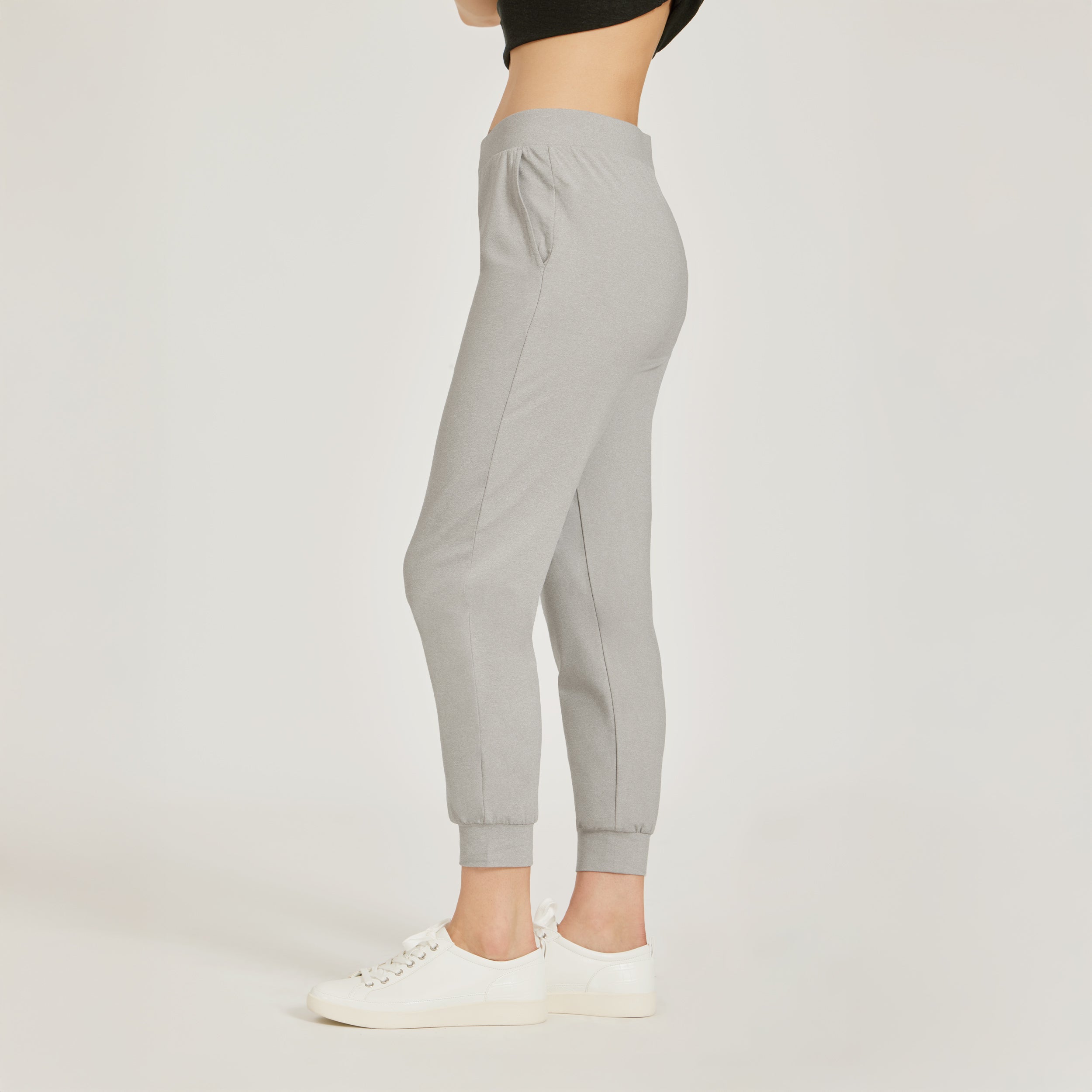 Cropped Performance Jogger